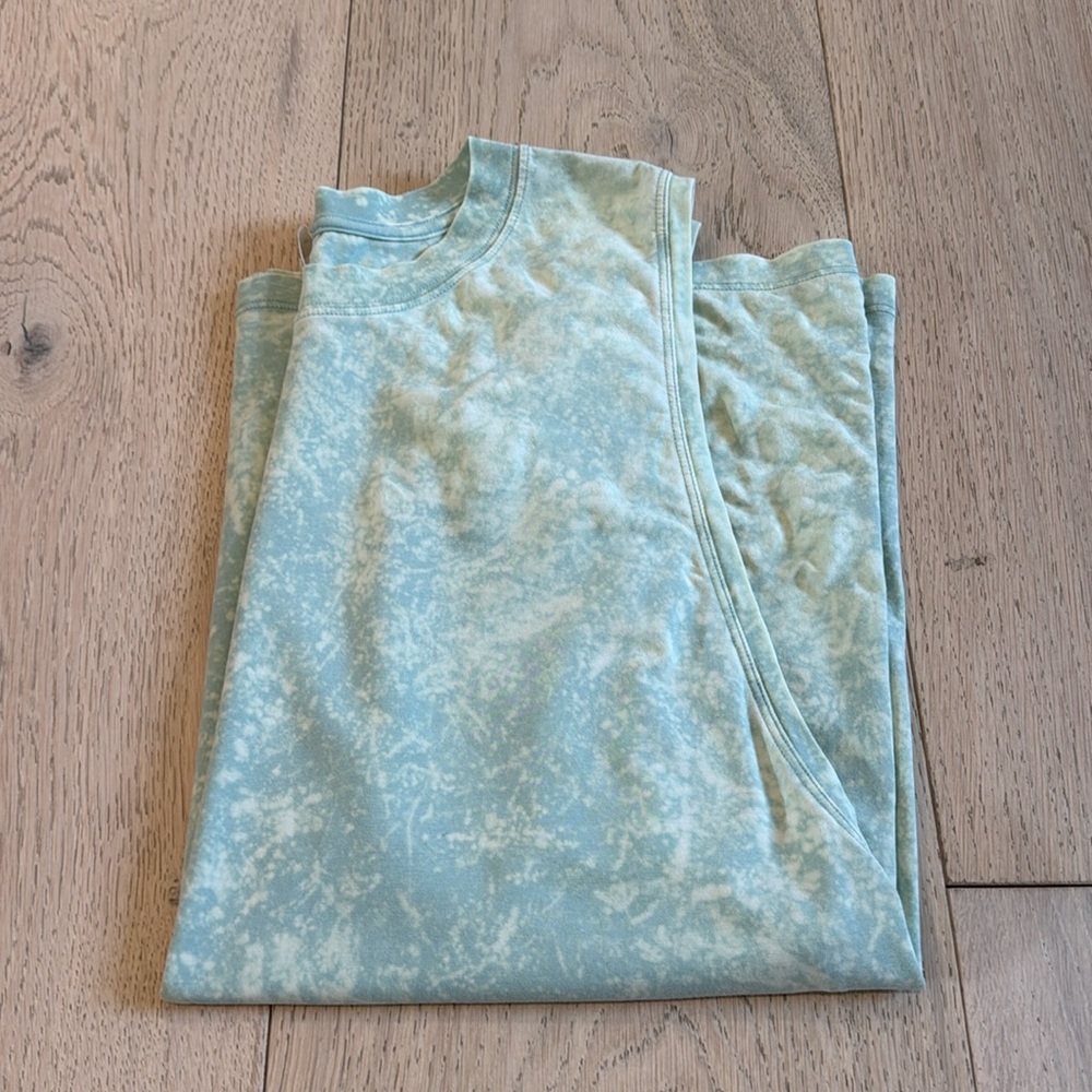 Lululemon All Yours Tank in Cloud Wash Size 8 - Picture 4 of 9
